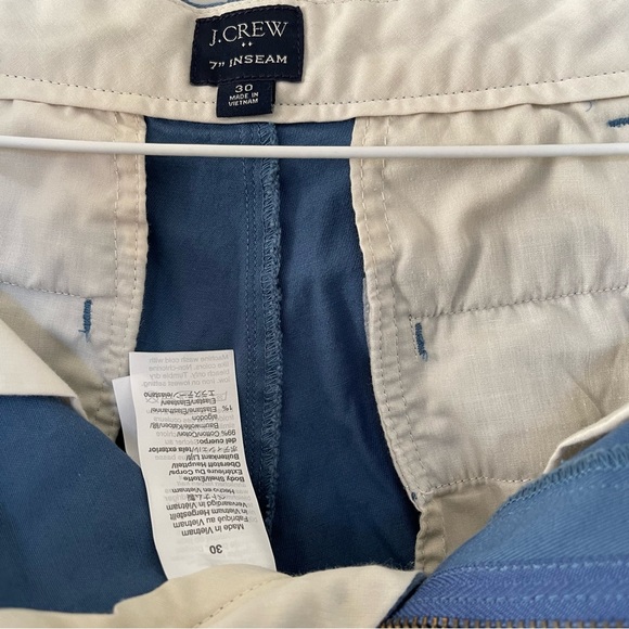 J Crew 7 inch  short - Picture 2 of 4